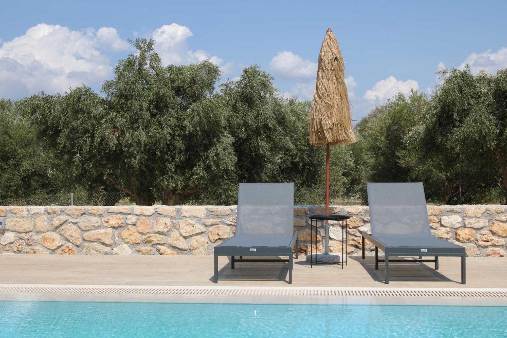 Liotopos Villas Ликсури Экстерьер фото